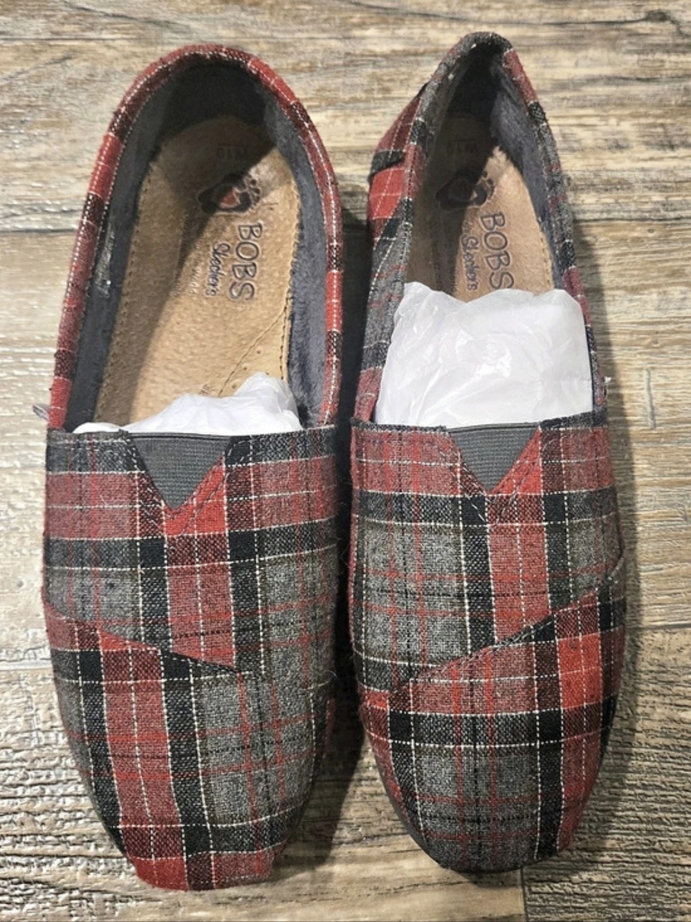 BOBS by Skechers slip-on Plaid Slip-On Shoes in Red & Black US 7 Like New